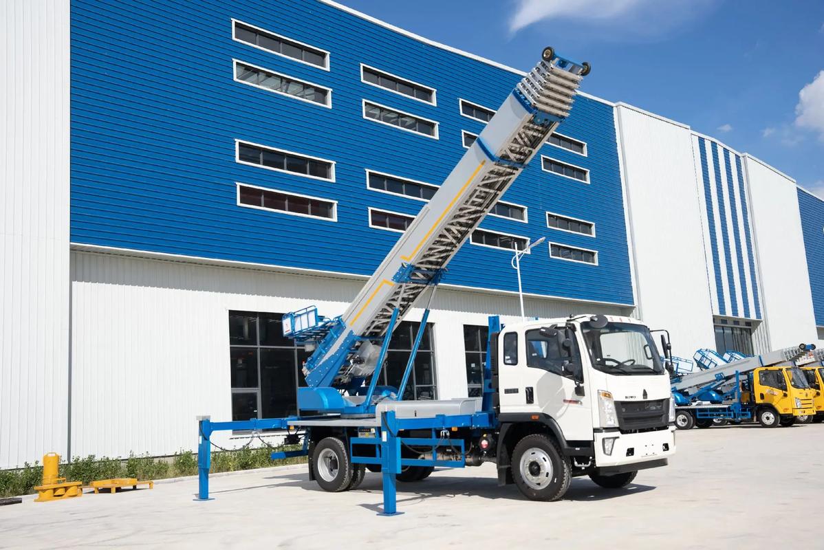 万载县小型云梯车上料车租赁多少钱