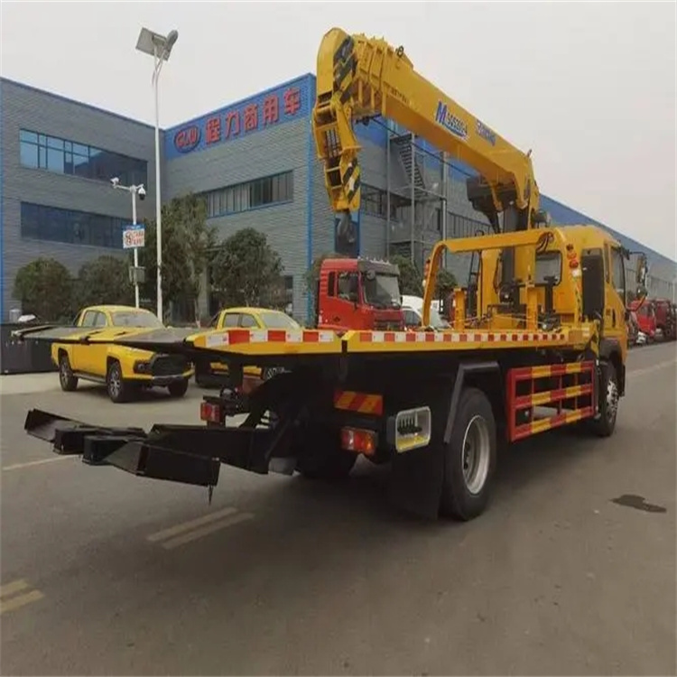 万载县附近小随车吊出租电话，轻松解决搬运烦恼