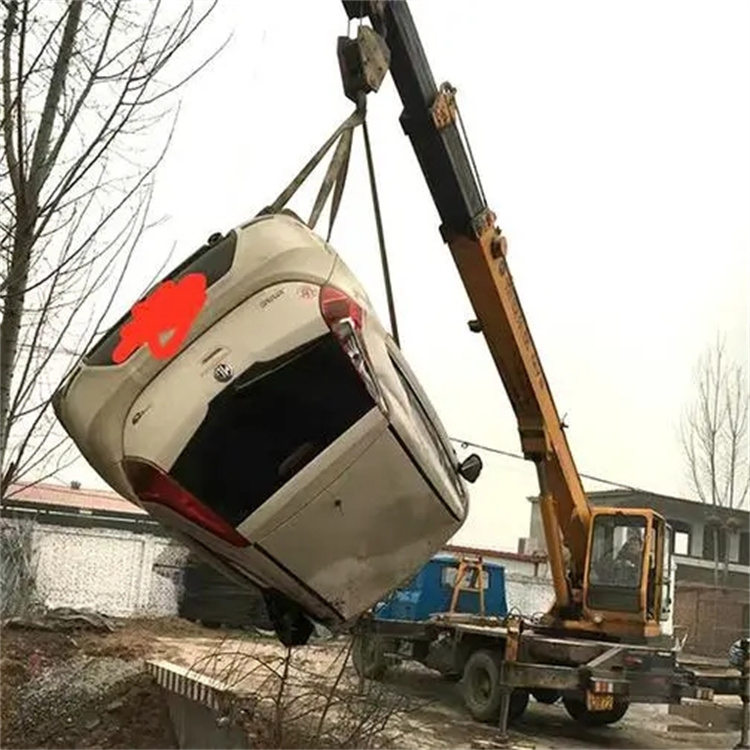 万载县随时待命，吊车24小时道路救援服务全解析