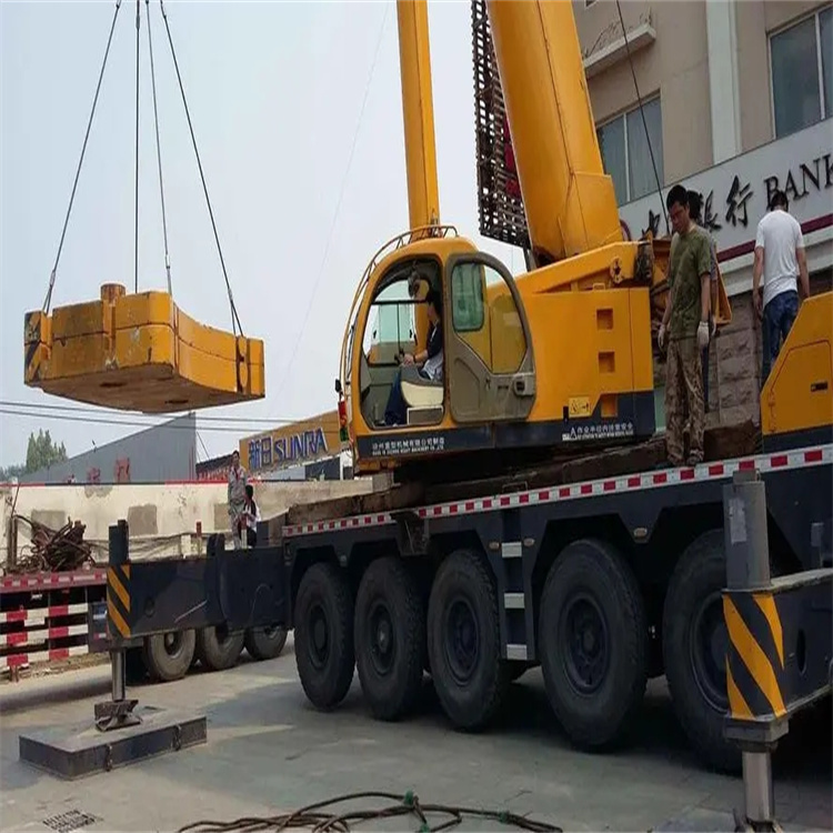 万载县当地吊车出租|机器吊装|75吨|工厂搬迁服务